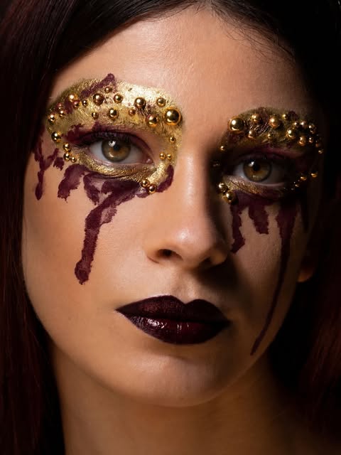 Trucco artistico oro e ombra realizzato da Christian Schiena